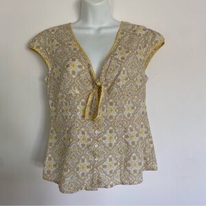 Y2K Gap Yellow and Tan Printed Tie Front Blouse